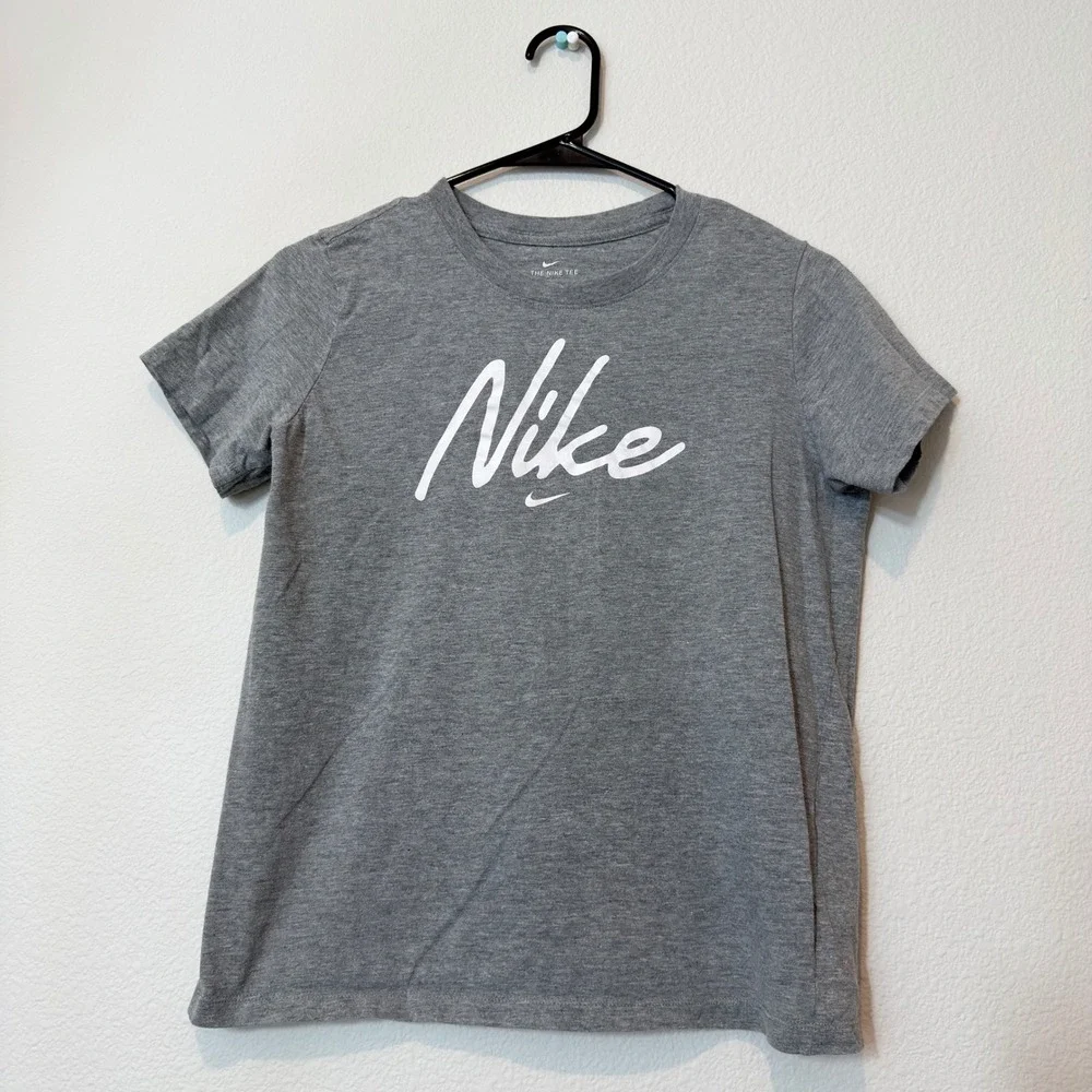 Nike Graphic Tee Shirt Women XL Gray Good Script Logo Short Sleeve Cotton Blend‎
